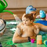 Nauka pływania Kraków dla niemowląt