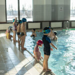 6 ćwiczeń, z których możesz korzystać będąc z dzieckiem na basenie